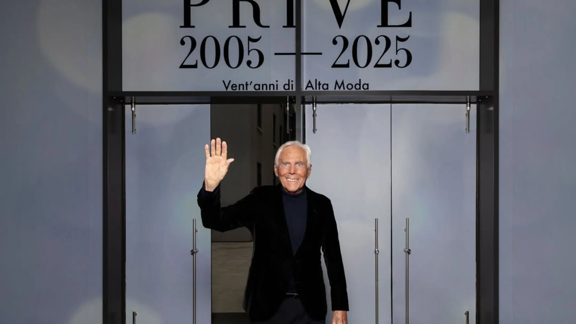 Перший погляд на виставку Armani Privé, присвячену ювілею кутюрної лінійки бренду Giorgio Armani
