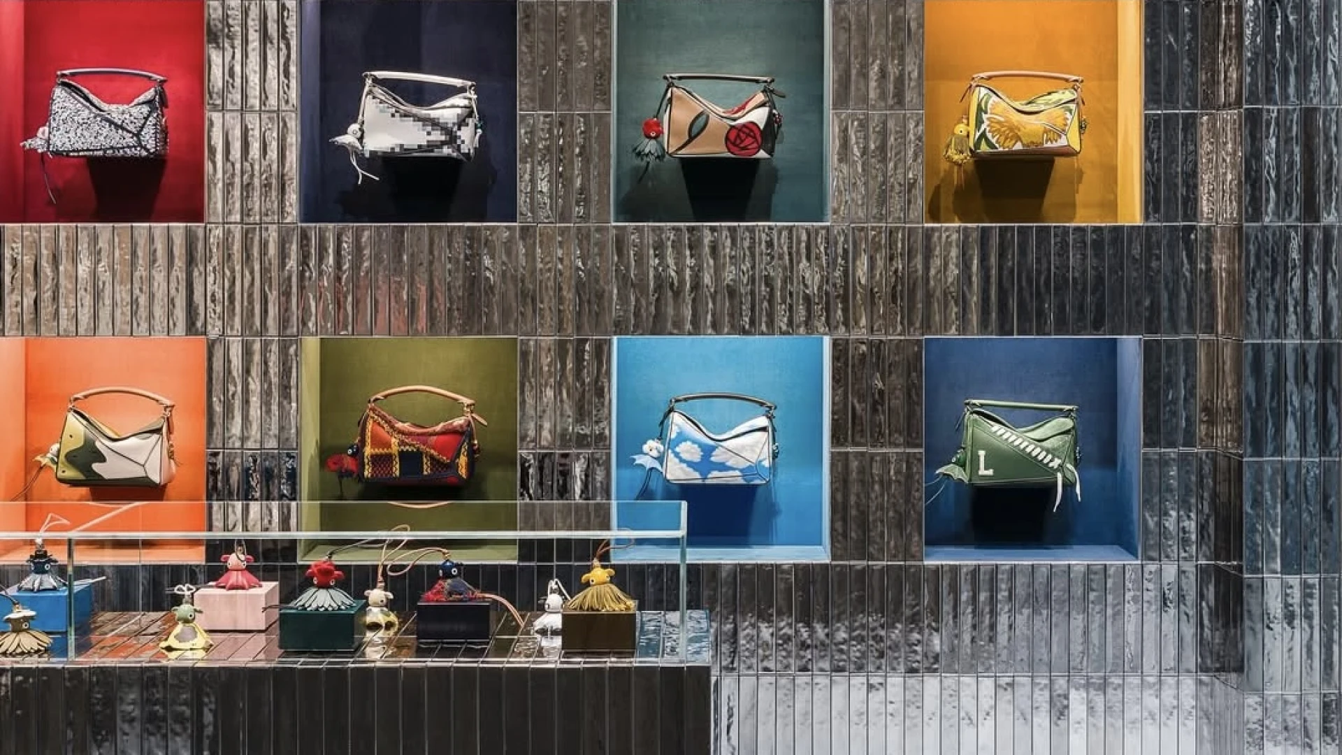 Loewe продемонстрував серію імерсивних інсталяцій по всьому світу — від Нью-Йорка до Пекіна