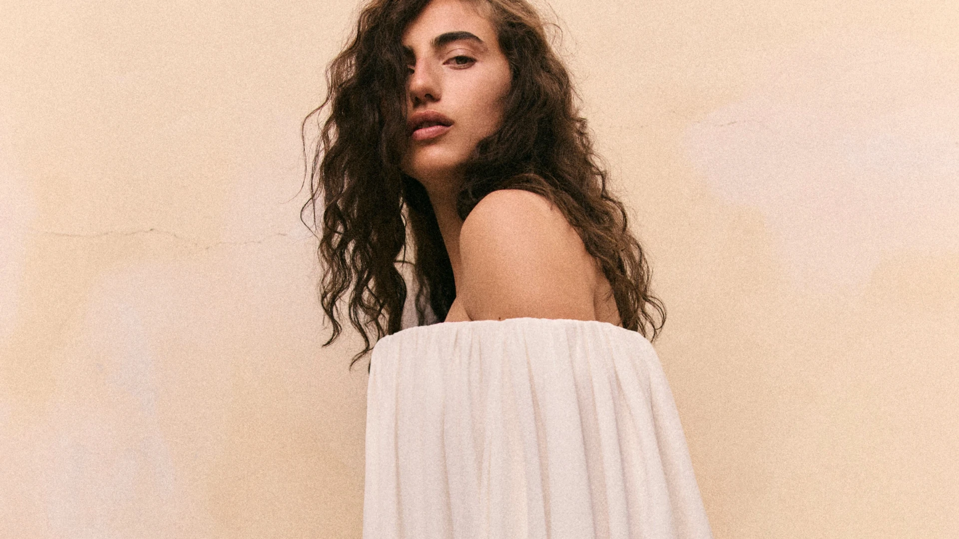 Stella McCartney Resort 2026: сміливо, сексуально, відповідально