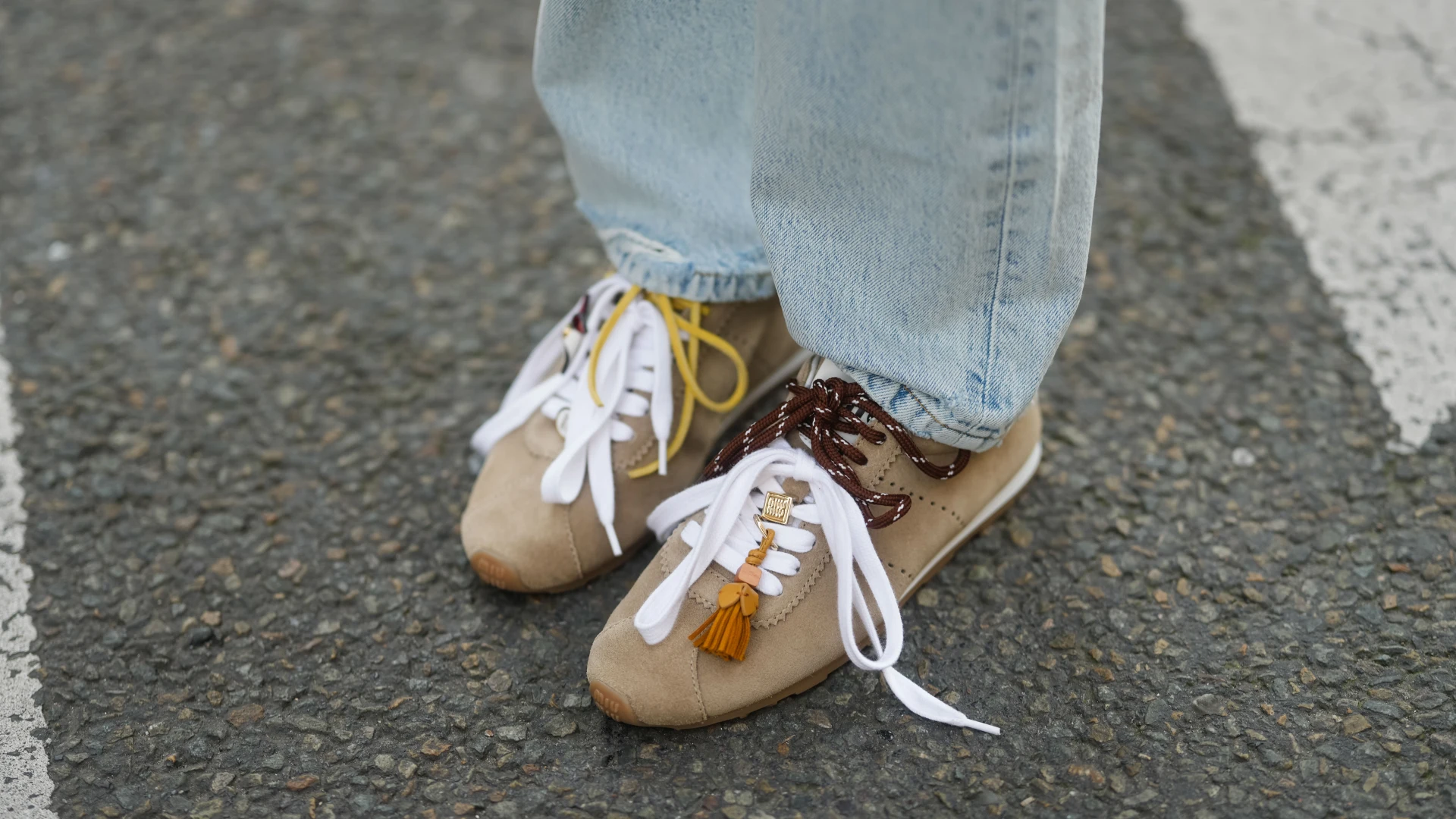 Shoe charm summer: чому всі зараз прикрашають взуття