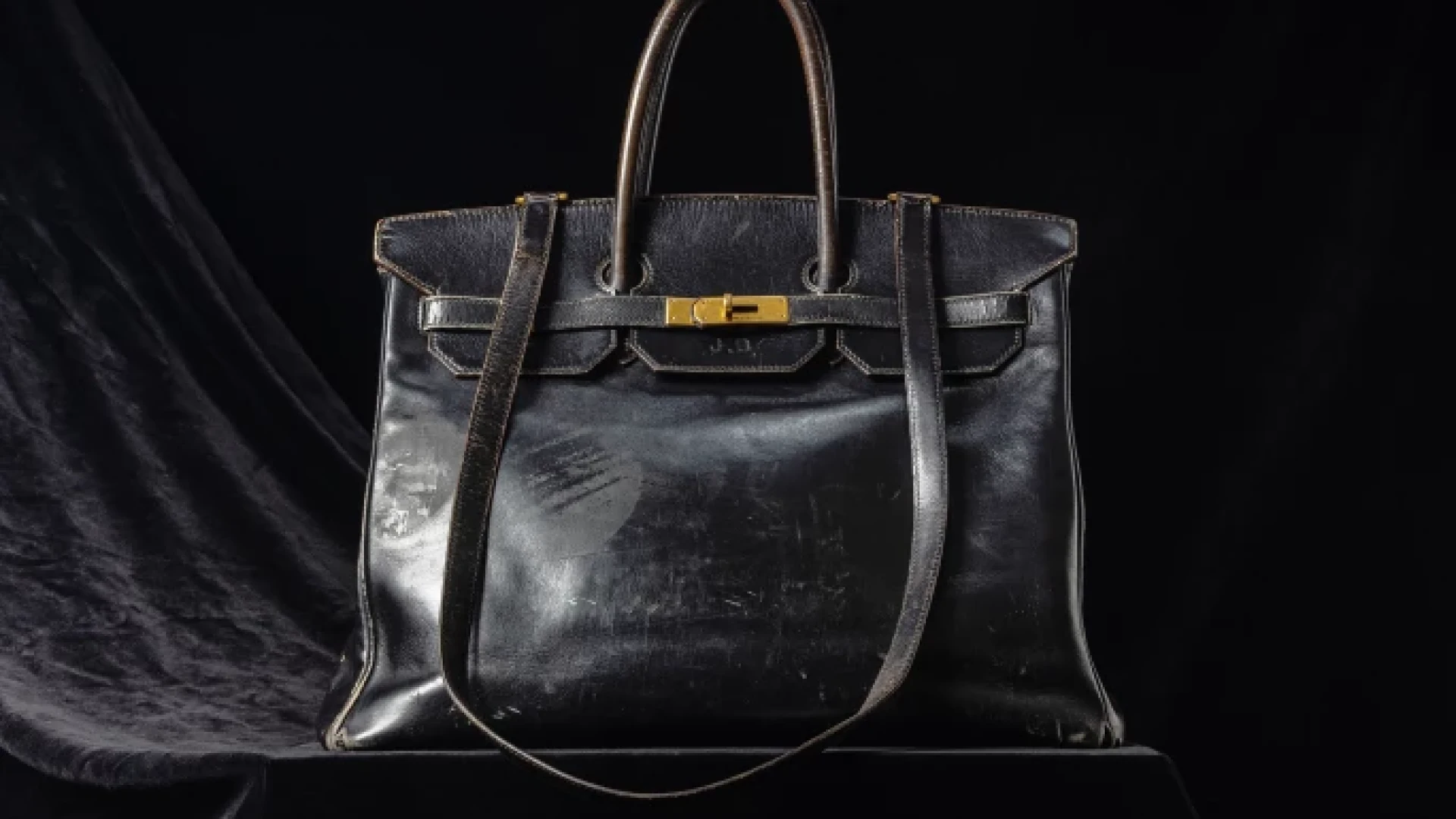 Birkin №1: як колекціонерка перетворила культову сумку Hermès на музейний експонат