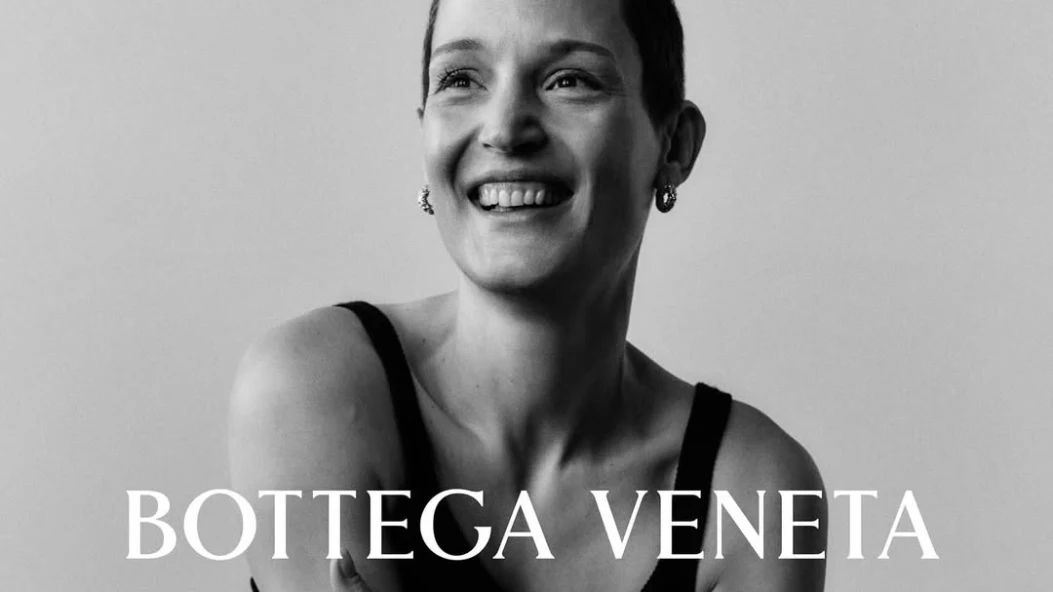 Bottega Veneta представив нову амбасадорку бренду під час Венеційського кінофестивалю 