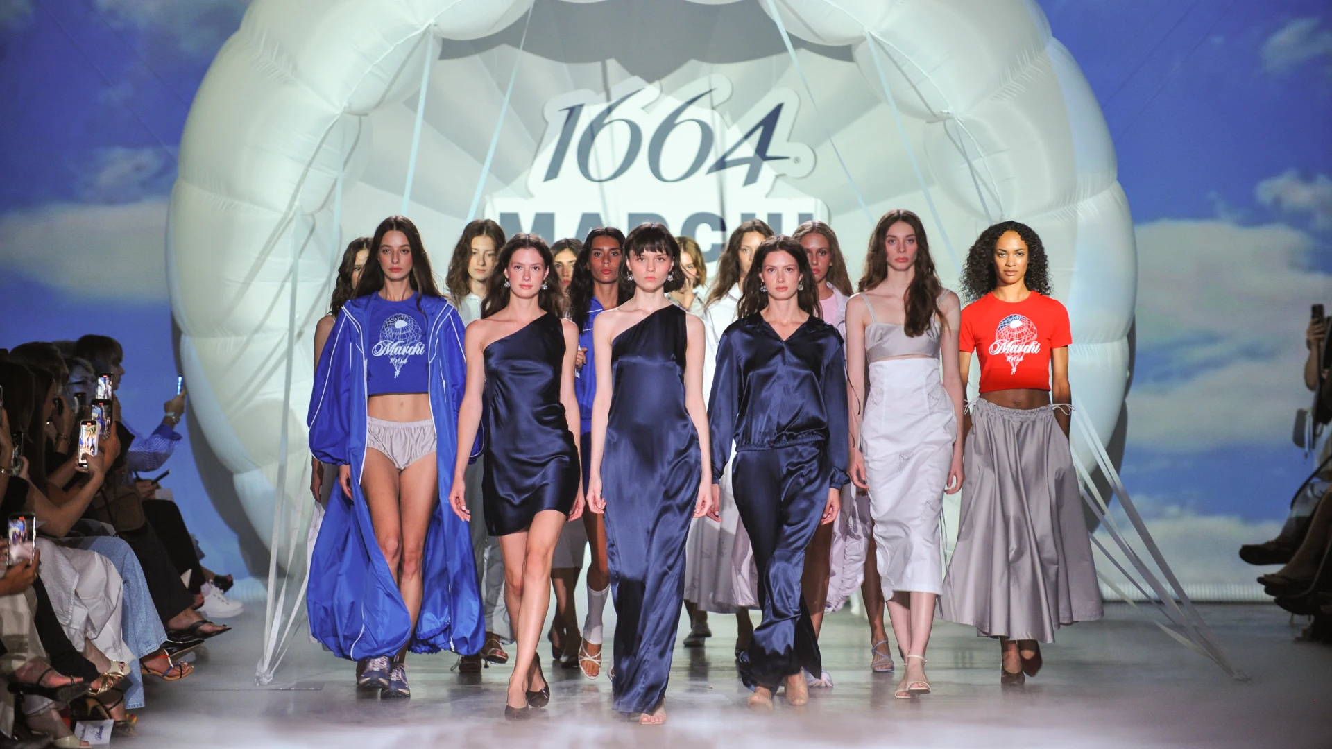 Дизайнерський бренд MARCHI представив колаборацію з Kronenbourg 1664 у межах Ukrainian Fashion Week 