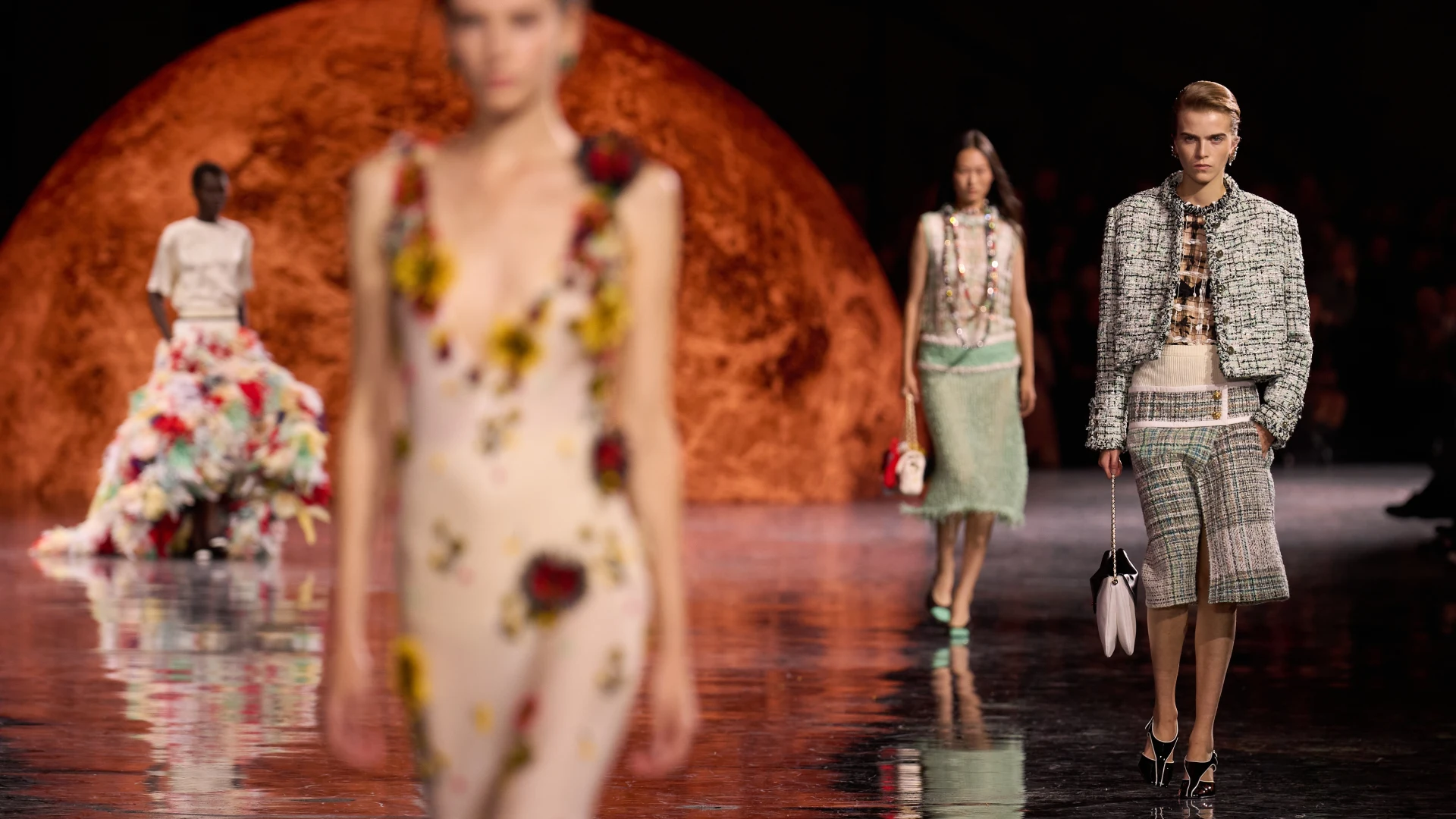 Chanel весна-літо — 2026: всесвіт Матьє Блазі на подіумі Дому 
