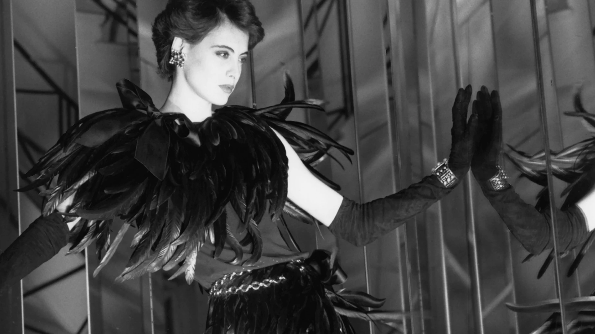 Софія Коппола представила книгу Chanel Haute Couture, яка простежує історію високої моди Дому 