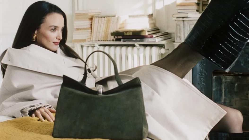 Симон Порт Жакмюс випустив сумку Le Valérie, присвячену своїй матері 