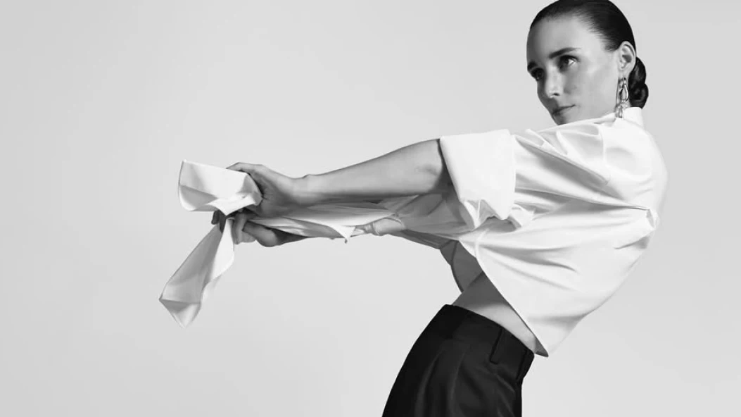 Друзі та музи: Руні Мара та Пол Сімонон у новій рекламній кампанії Givenchy від Сари Бертон 