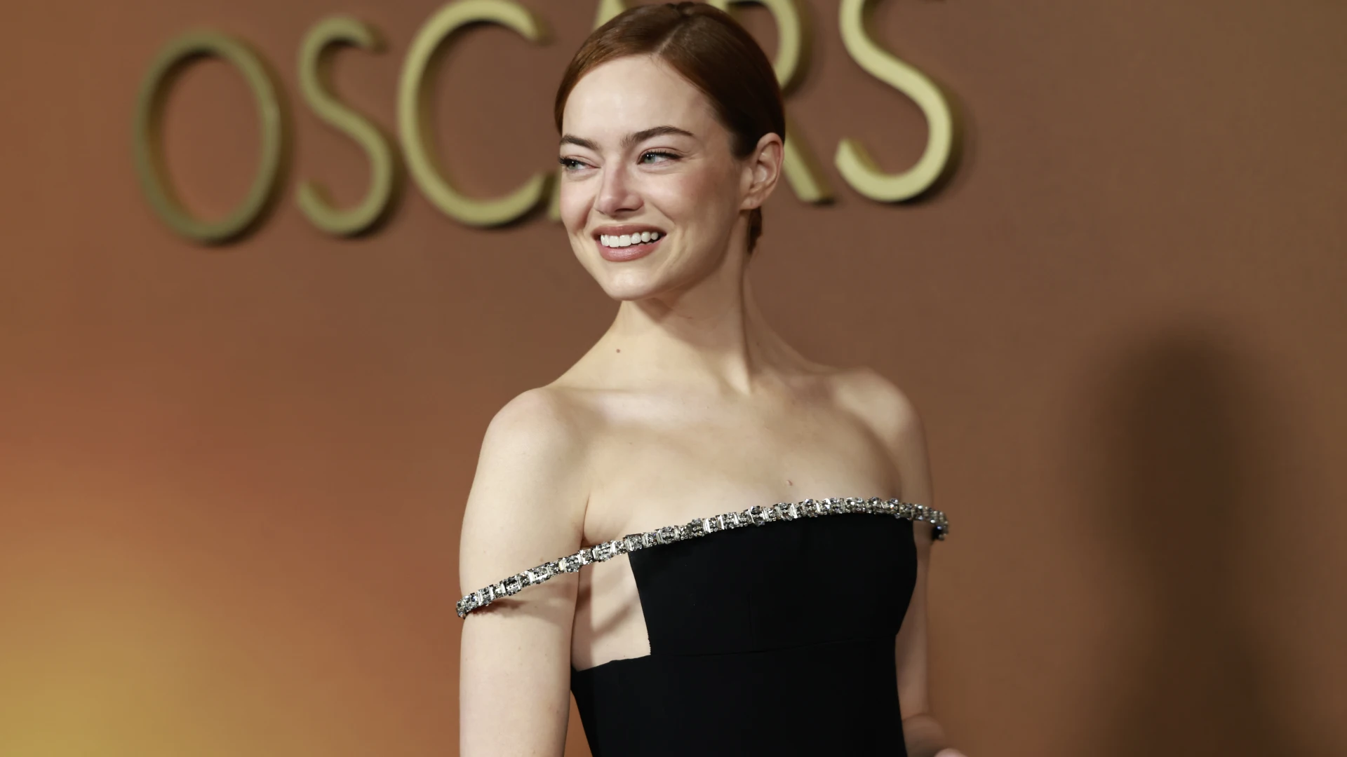 Найкрасивіші образи знаменитостей на 16-й церемонії Governors Awards 