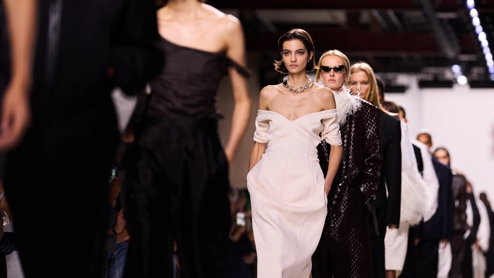 Модний вектор: хто нині очолює світові бренди та яких змін чекати у 2026 році 