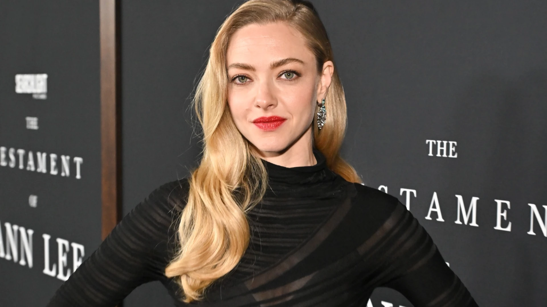 Найкращі спреї-лаки для рухливих голлівудських локонів