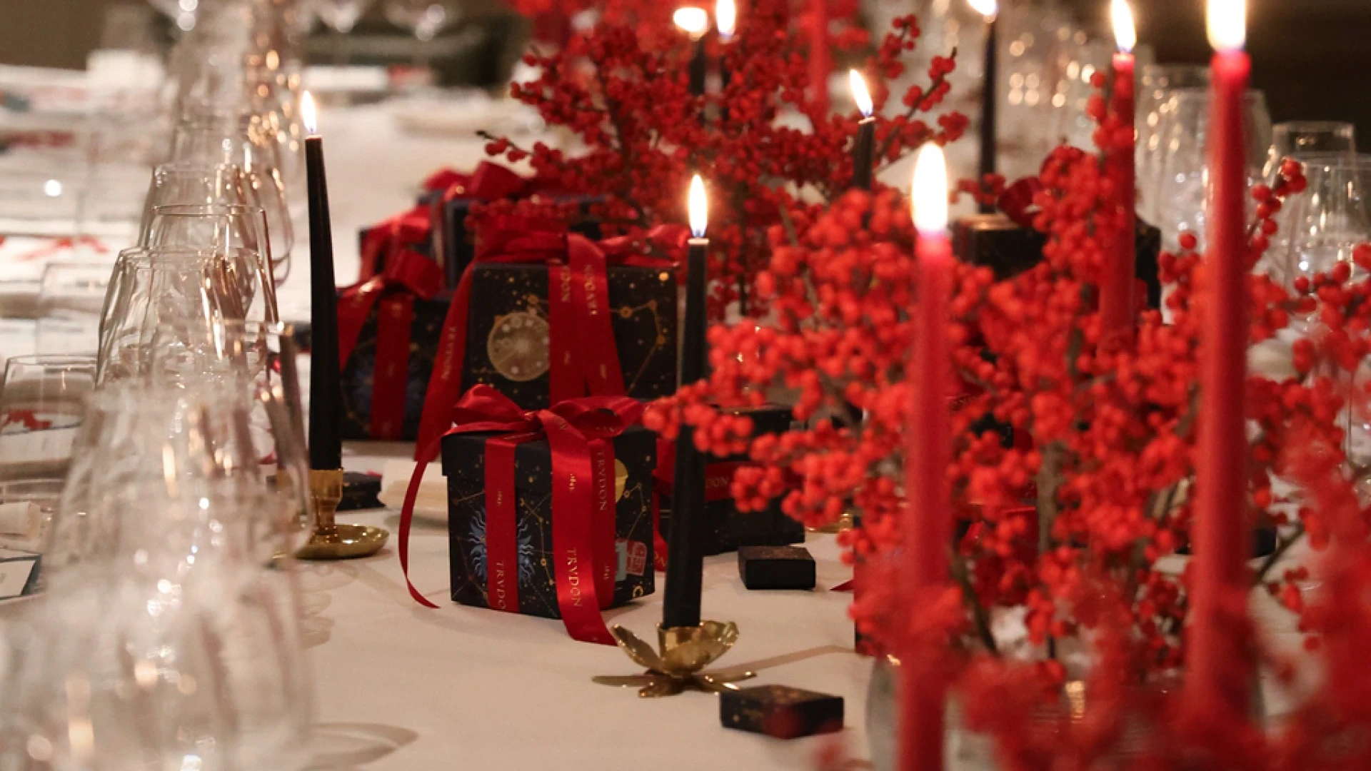 Balcon à La Maison: різдвяна вечеря, натхнена Hermès