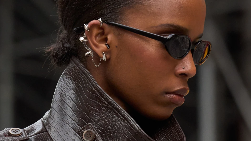 Пірсинг як головна прикраса: хто створив ювелірні образи для Bronx & Banco FW26