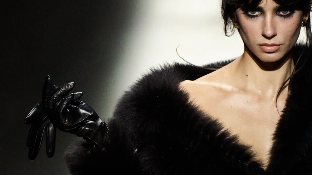 Gucci осінь-зима — 2026/27: як Демна Гвасалія повертає еру Тома Форда 