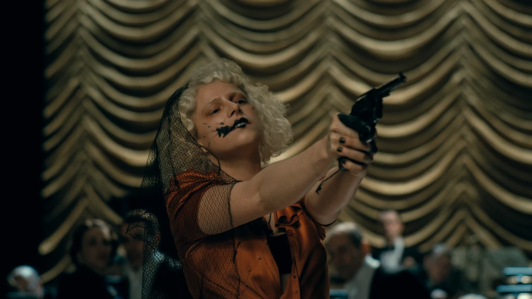 Джессі Баклі — про роль у фільмі «Наречена!», монстрів і свободу бути собою