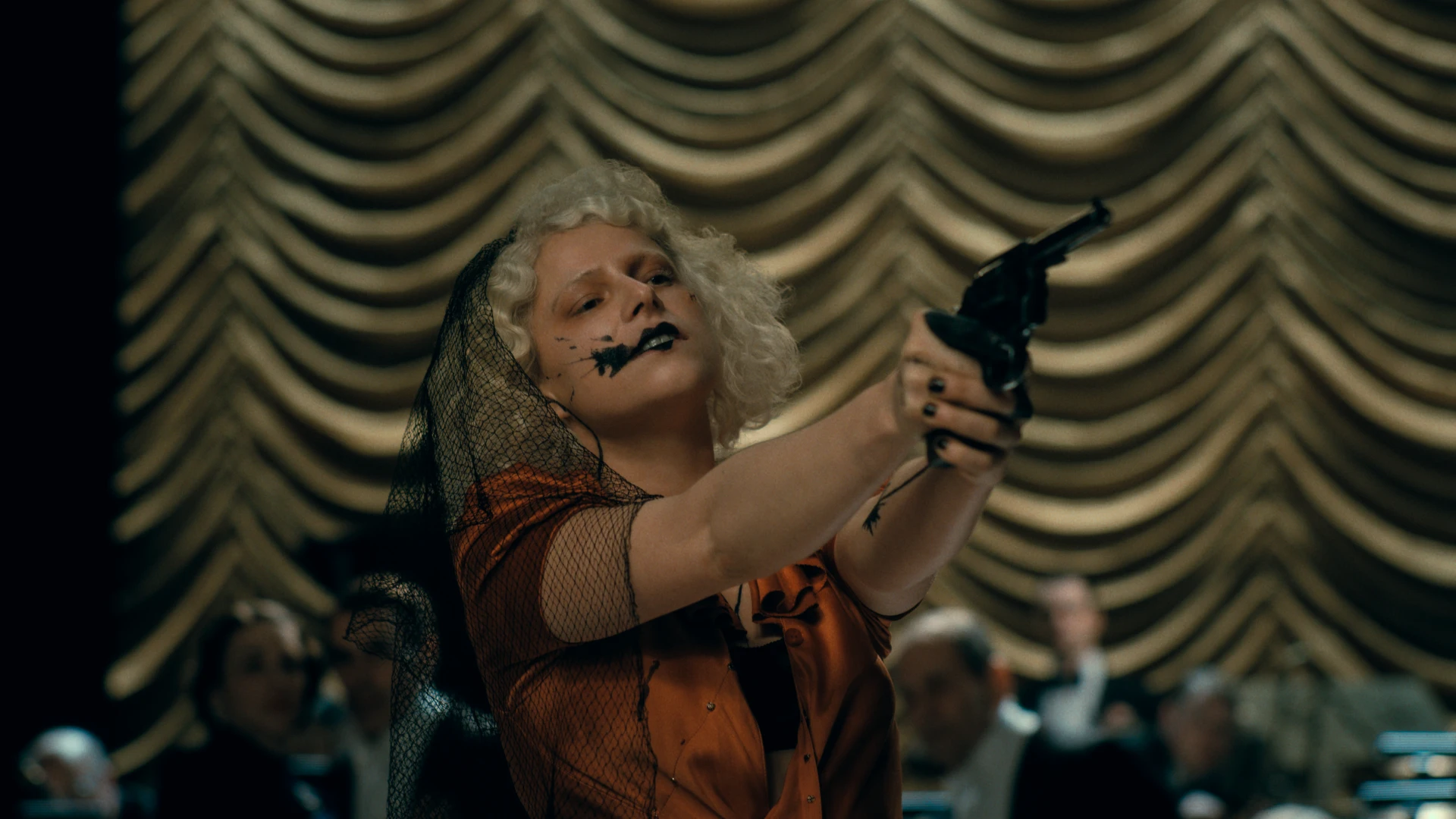 Джессі Баклі — про роль у фільмі «Наречена!», монстрів і свободу бути собою