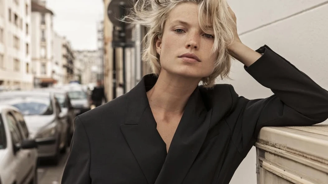 Догляд за блондом після освітлення: як зупинити руйнування волосся та зберегти відтінок