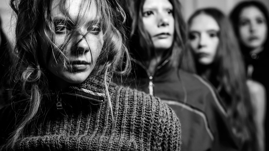 Залаштунки Ukrainian Fashion Week: як показ UPSLOWUSE переосмислює українську демонологію 