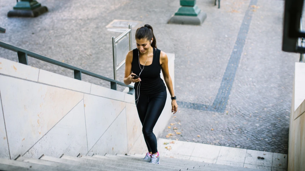 Скільки кроків насправді потрібно ходити щодня: 10 000 чи менше — норма для здоров’я і довголіття