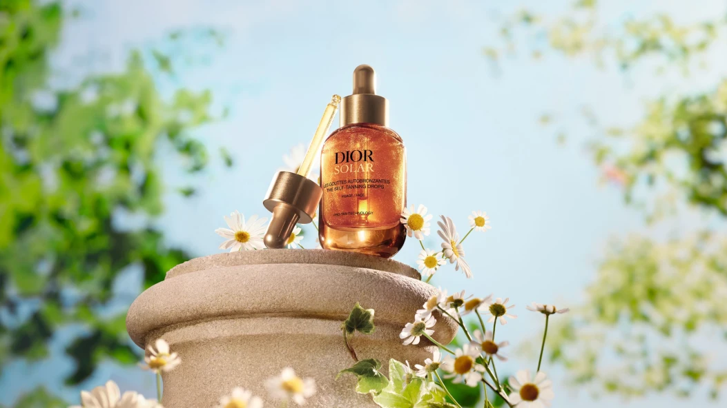 Dior випустив автозасмагу для обличчя, яка створює природний тон вже за годину