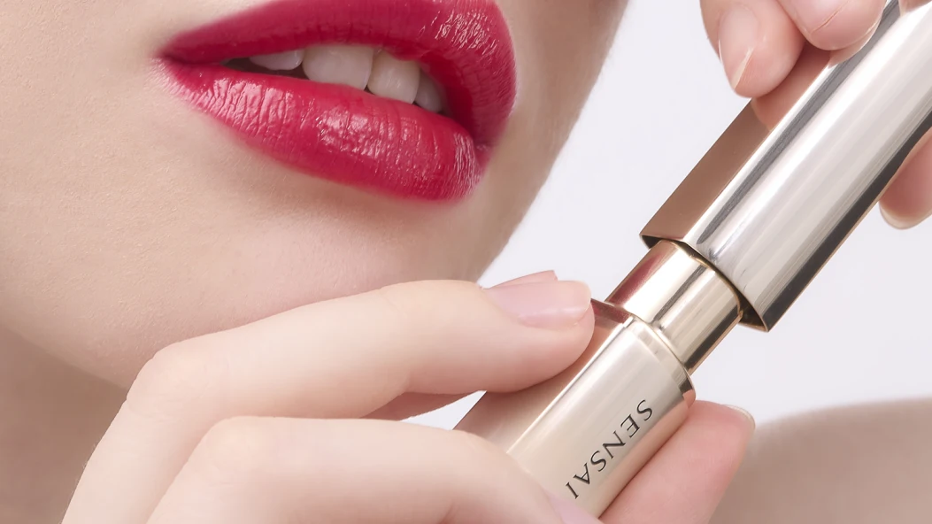 Sensai презентує масштабне оновлення помад Moisture Intense