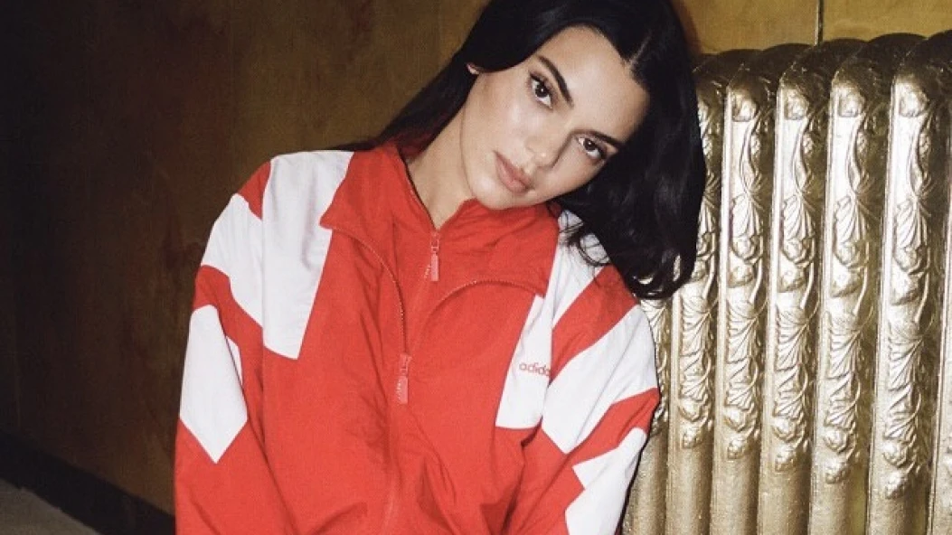 Де купувати наймодніші вітрівки на весну та літо 2026 року 