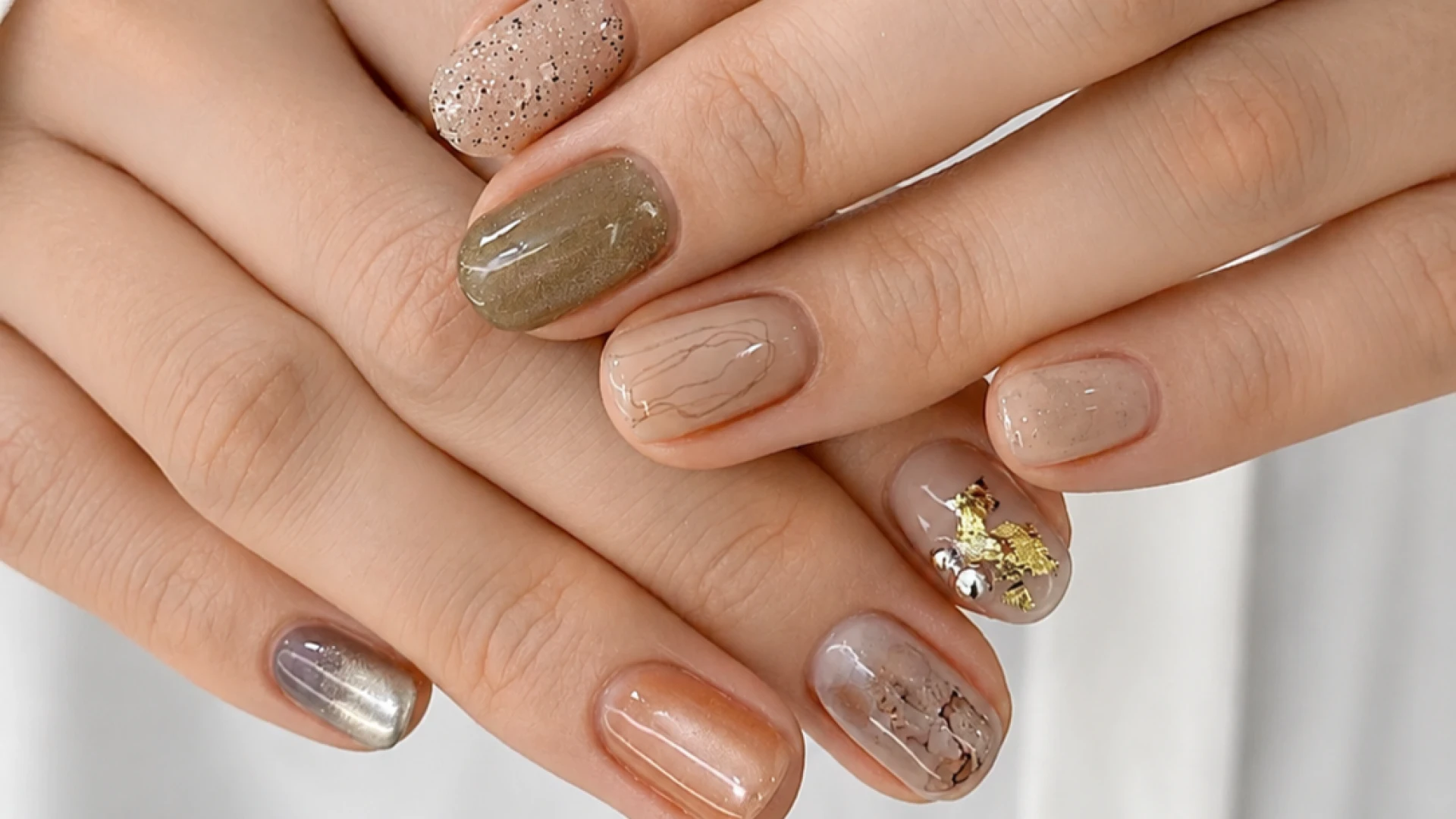 Nuance nails — азійський манікюрний тренд, який нагадує кварц, акварель і морське скло