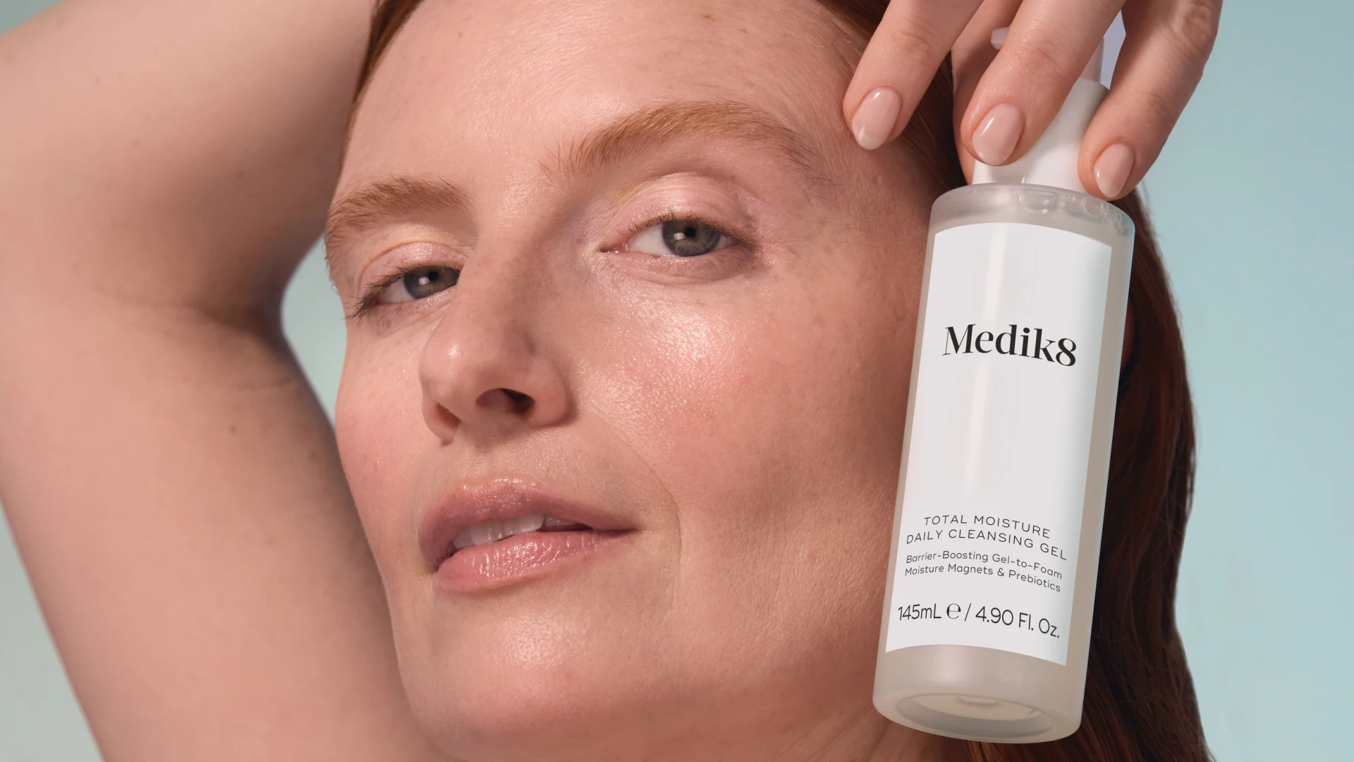 Medik8 випустив гель, який легко змиває SPF за один етап