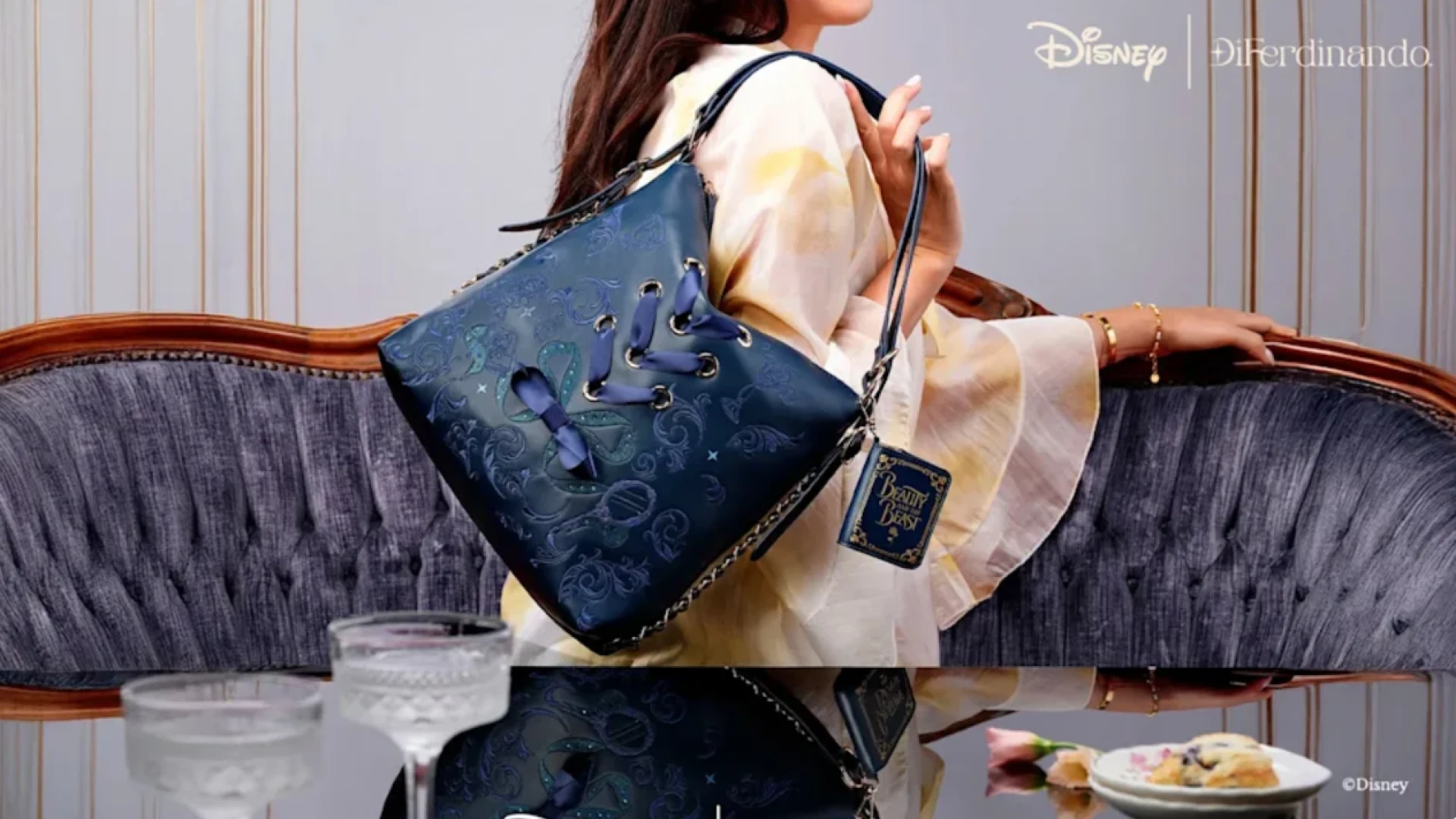 Disney і Danielle DiFerdinando переосмислили сумки казкових героїнь