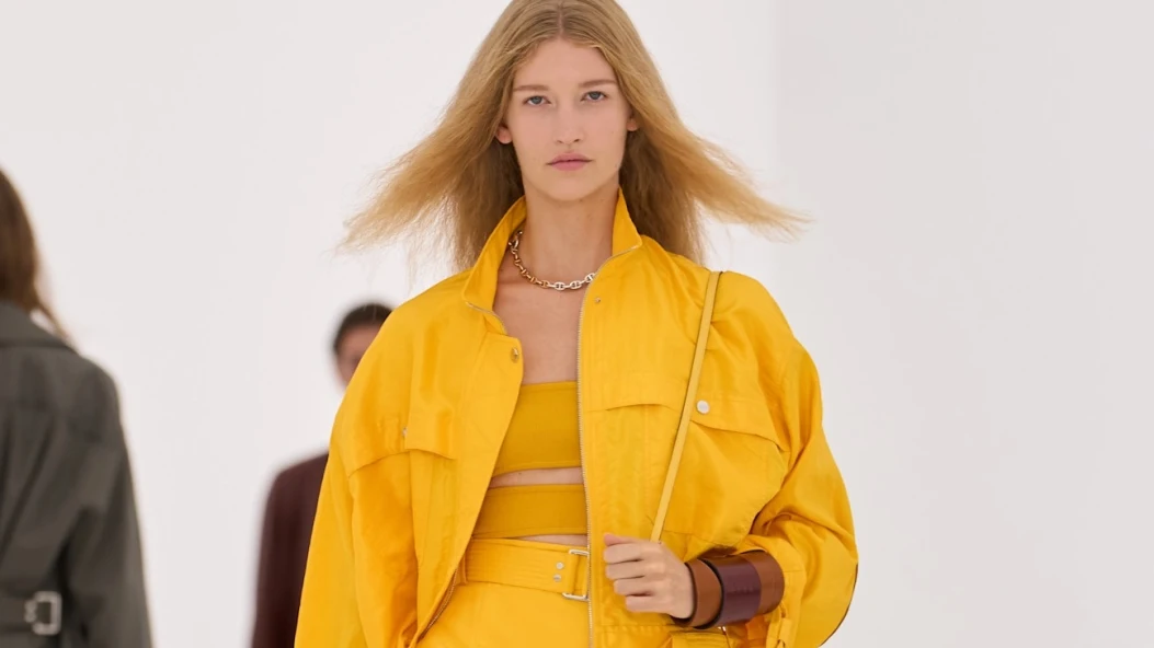 Шкіра, що стала невагомою: 4 речі, які варто знати про новий Hermès