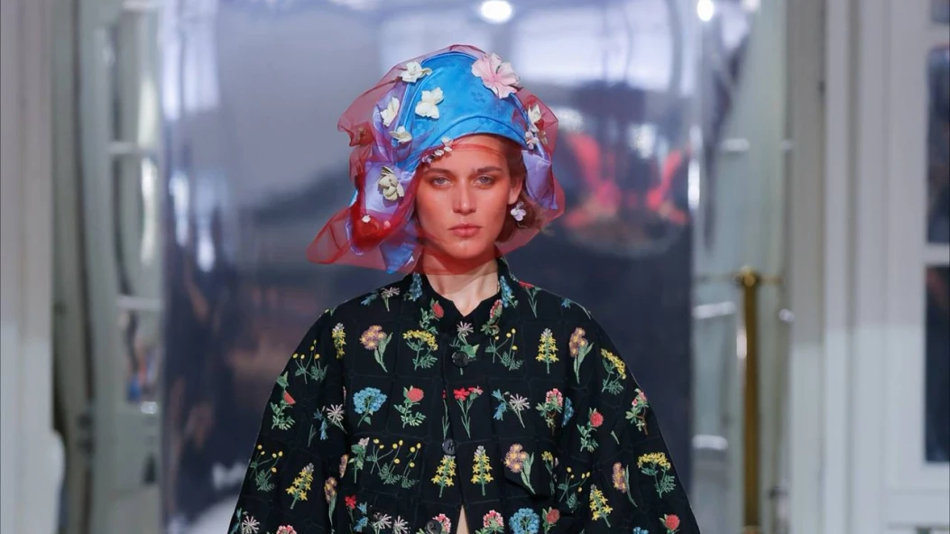 Коли тіло диктує правила: як Vivienne Westwood переосмислює взаємодію тіла й одягу