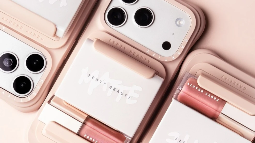 Косметичка на телефоні: що придумали Fenty Beauty та CASETiFY