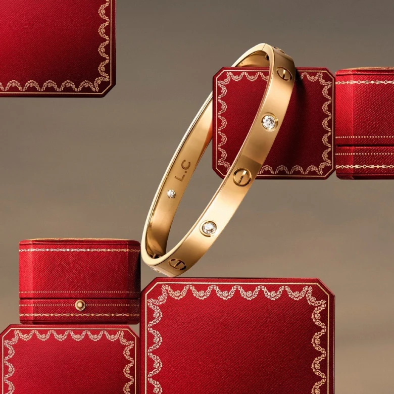 Браслет Love від Cartier: історія культового ювелірного шедевра