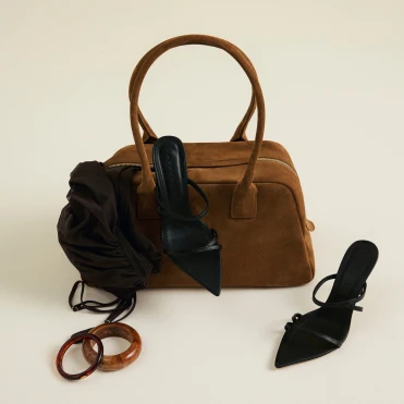 Повернення bowling bag: як культова модель стала новим it-bag — 2025