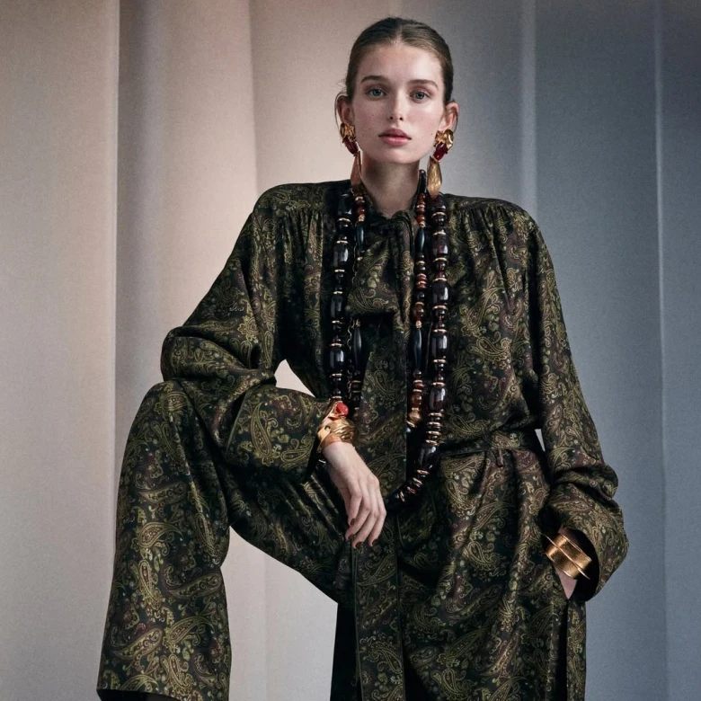 ‭«Розкіш у повсякденному‭»: як Saint Laurent переосмислює буденність у новому кампейні