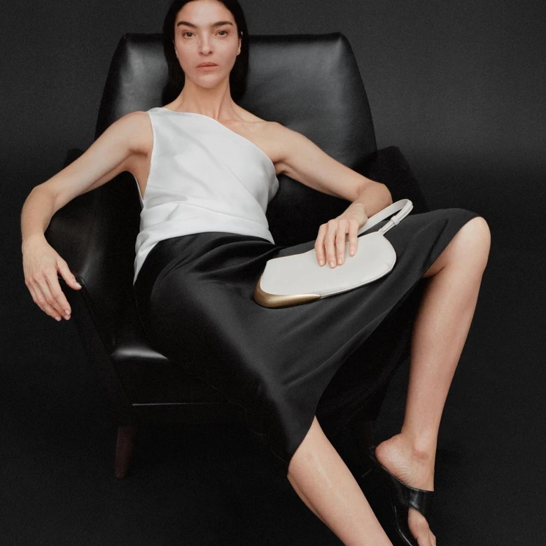 Zara святкує 50-річчя, представляючи знімання авторства Стівена Мейзела за участі 50 легендарних моделей 