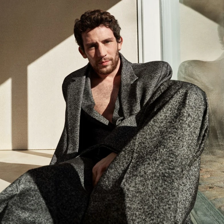 Джош О‘Коннор став зіркою нового кампейну Loewe