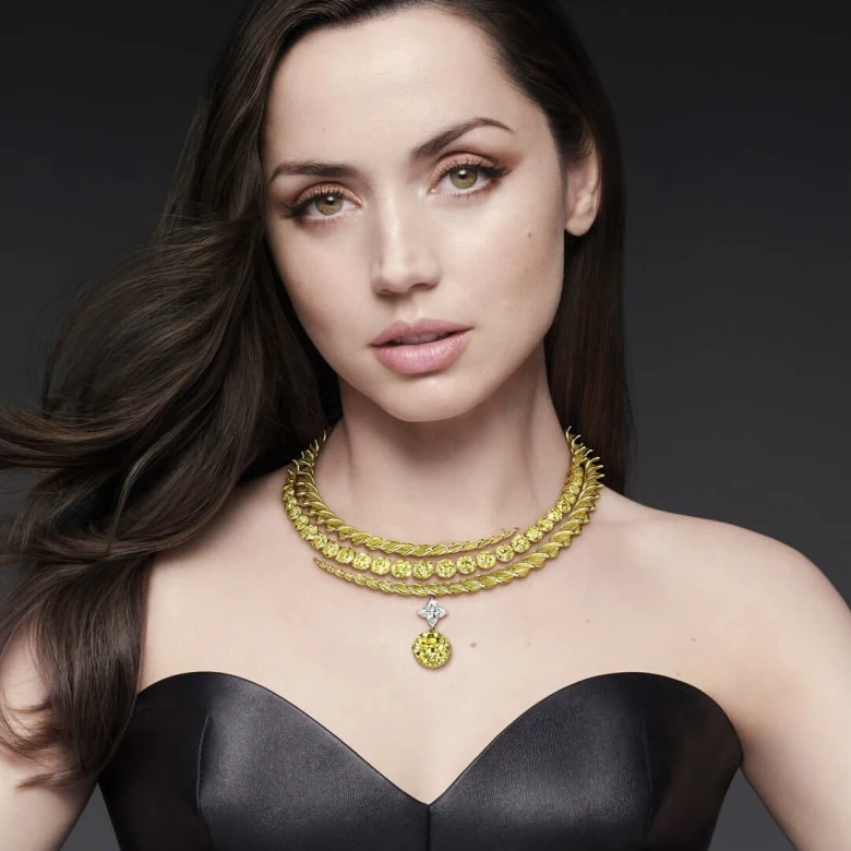 Ана де Армас представила нову лінійку Louis Vuitton High Jewelry 