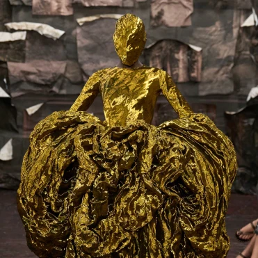 Дебют Гленна Мартенса в Maison Margiela: як дизайнер перевизначає високу моду