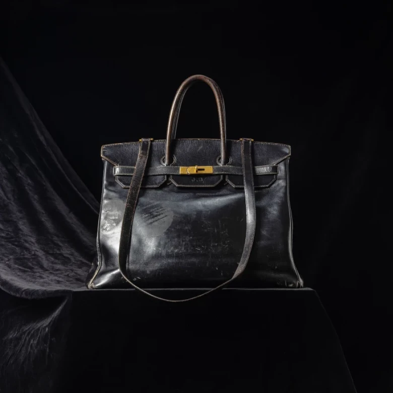 Birkin №1: як колекціонерка перетворила культову сумку Hermès на музейний експонат