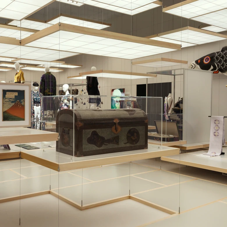 Louis Vuitton запрошує у візіонерську подорож історією Дому через нову виставку в Японії