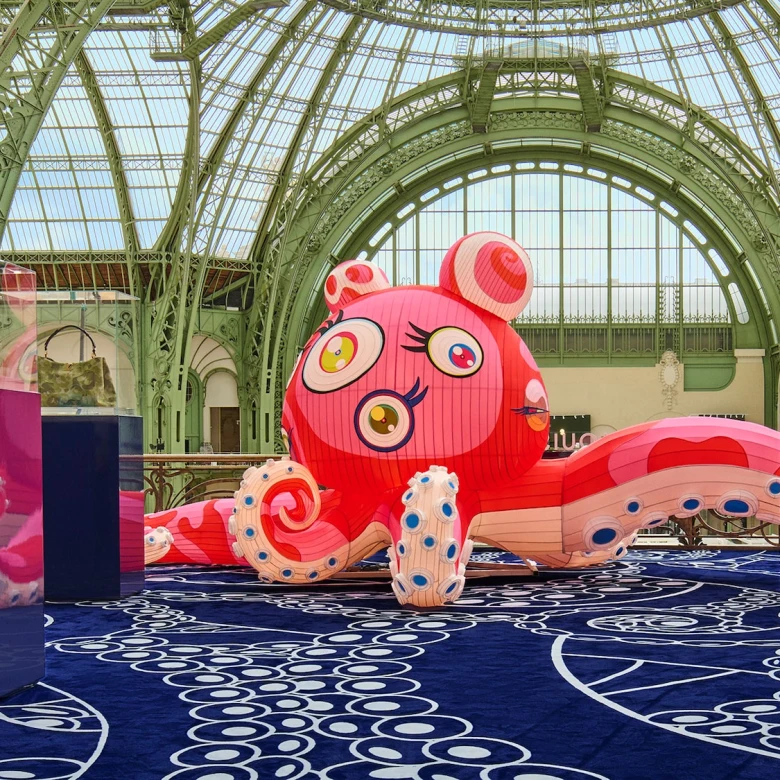 Louis Vuitton і Такасі Муракамі представили нову колекцію на ярмарці Art Basel у Парижі 