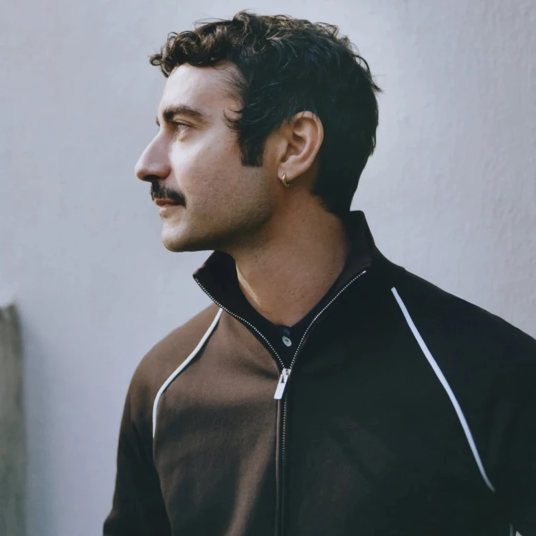 Даріо Вітале покидає Versace після свого дебютного показу 