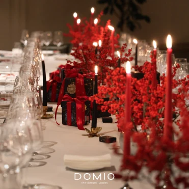 Balcon à La Maison: різдвяна вечеря, натхнена Hermès