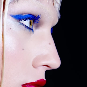 Кольорові туші, які повертають весняний настрій 