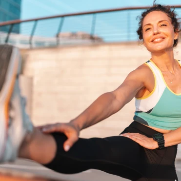 Біохакінг після 40+: як «перепрошити» гормональний фон і повернути драйв 25-річних