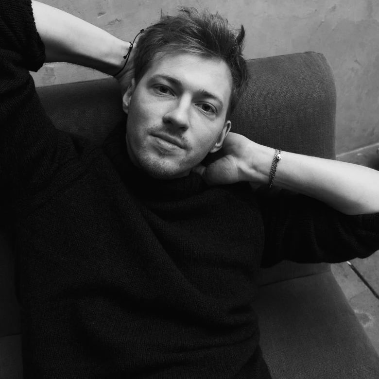 Авторський почерк: Григорій Бакланов про роль Олександра Довженка і роботу над виставою «Я бачу, вас цікавить пітьма»