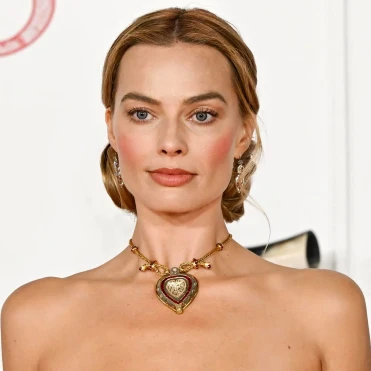 Чому всі шукають бальзам-рум’яна Chanel у відтінку Berry Boost