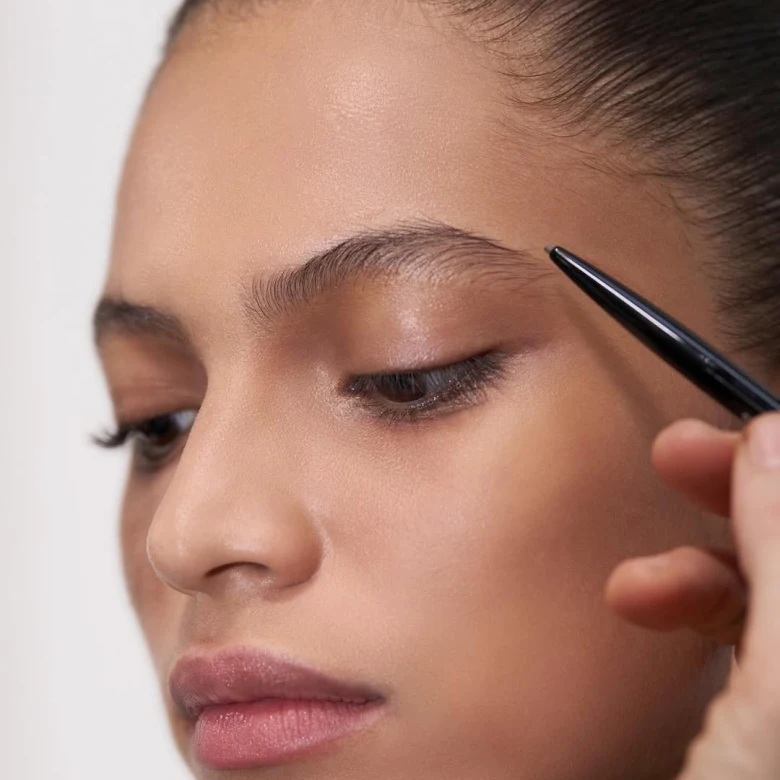 Back to nature: як зробити наймодніші брови сезону весна-літо — 2026