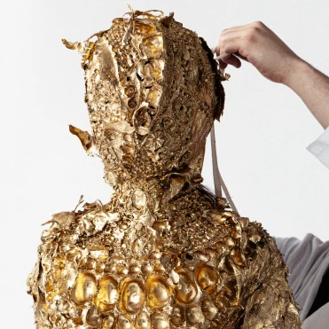 Maison Margiela осінь-зима — 2026/27: чому показ у Шанхаї став історичним для світу моди 