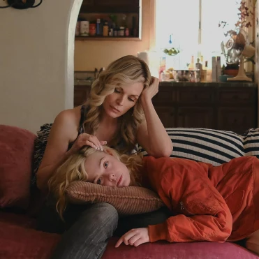 5 серіалів квітня, на які ми чекаємо